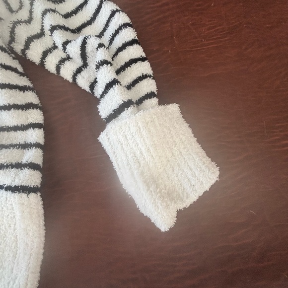 NWT-Elegant Super Soft Striped Crew Neck Sweater - Picture 9 of 10